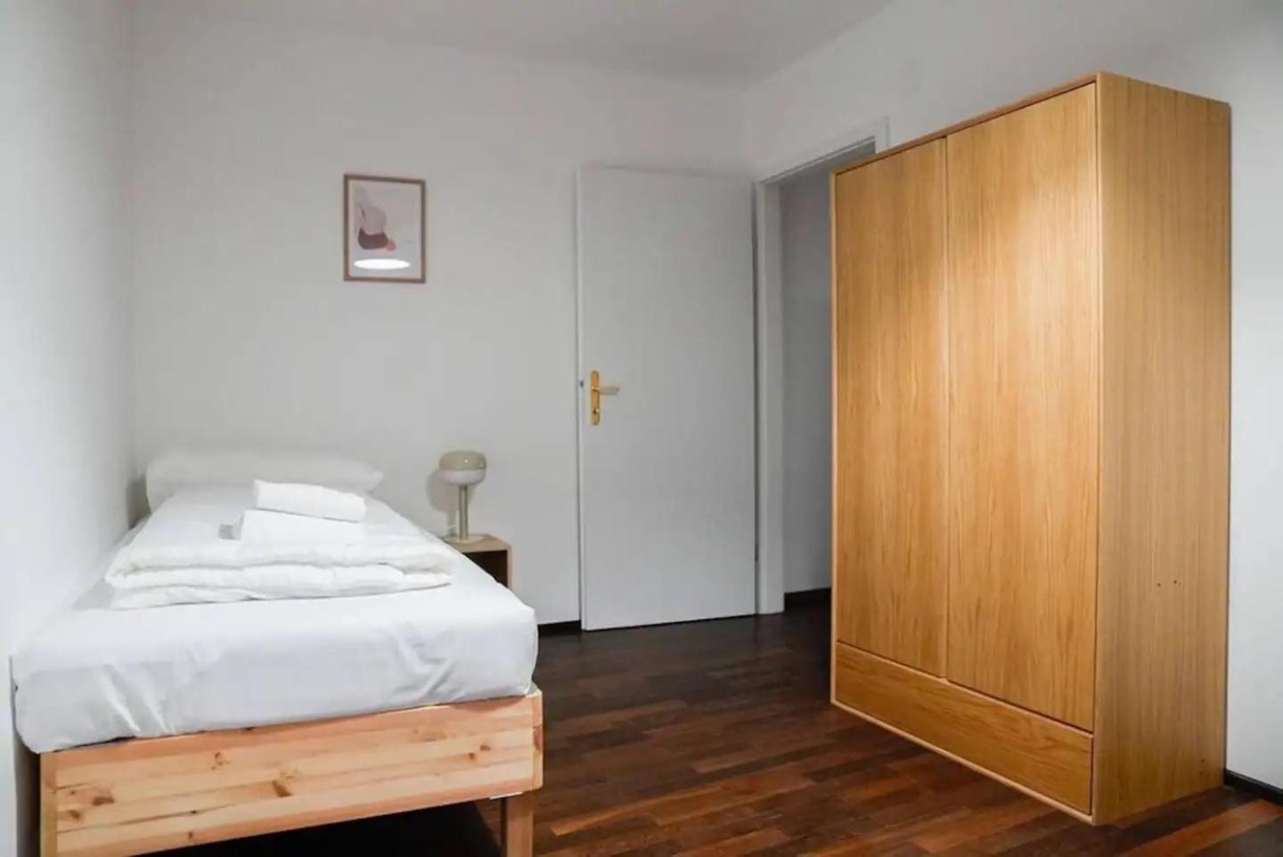 Апартаменты Authentic Austrian Flat In The South Of Vienna Мёдлинг Экстерьер фото